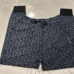 Men’s lounge pants; Size M - Pair of Thieves